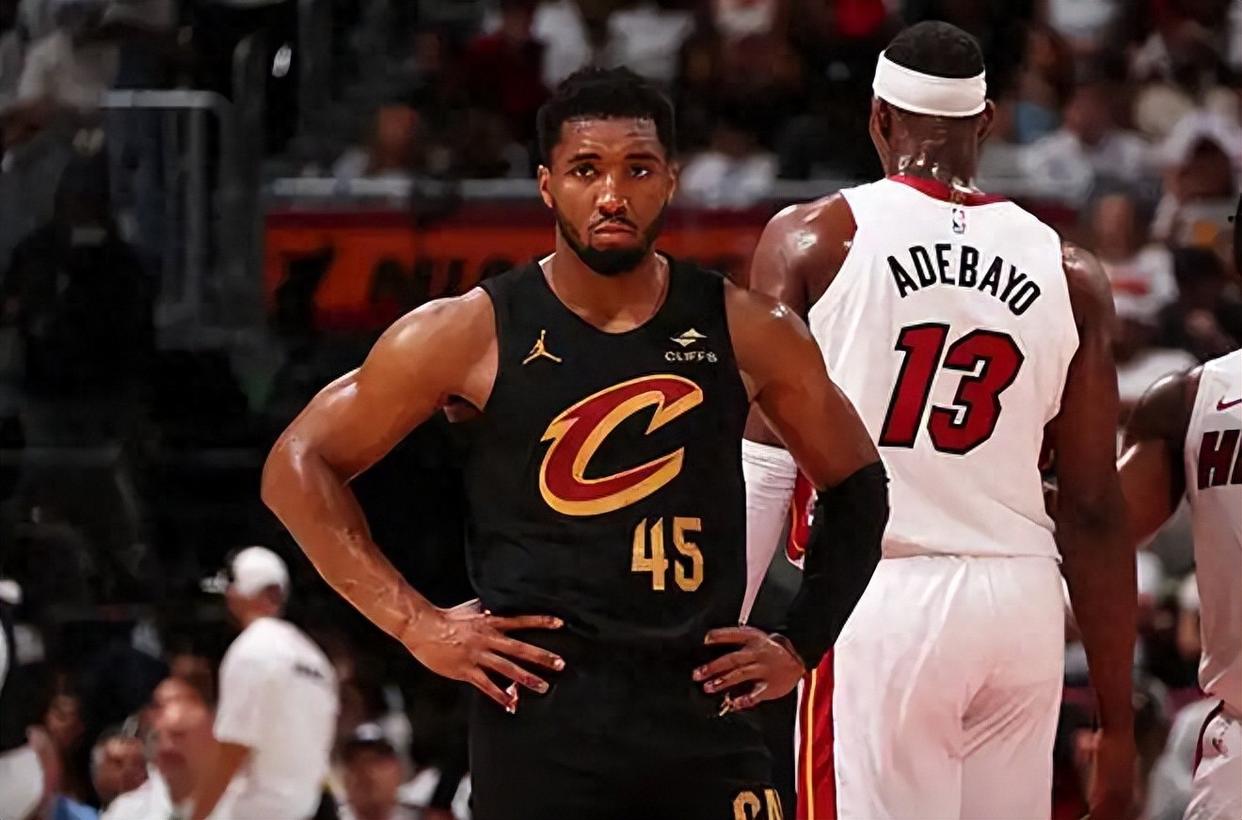开云体育-NBA季后赛冲刺阶段再迎强敌;迈阿密热火手感冰凉;主帅态度:悬念犹存;训练强度明显提升的简单介绍