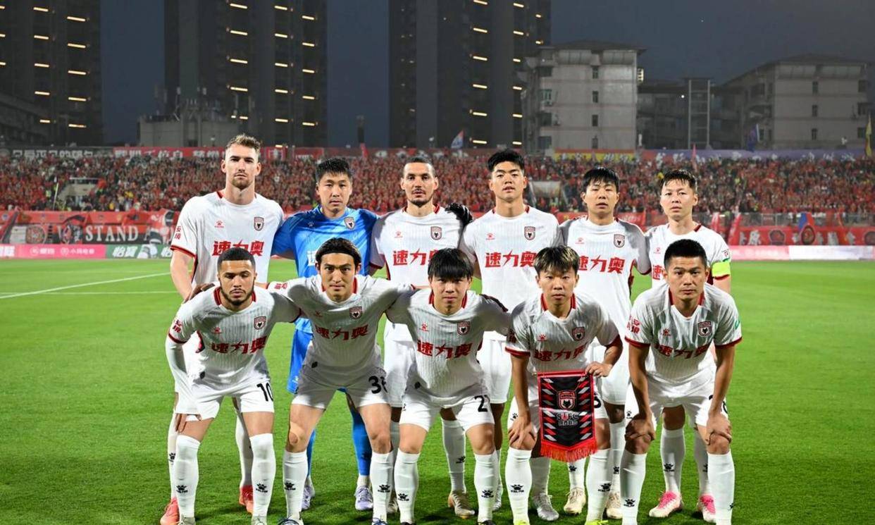 开云体育-关于亚冠赛后再迎强敌；布莱顿篮板制胜；主帅态度——管理层满意；年轻球员得到机会的信息